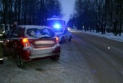 В Глазове автомобиль сбил 11-летнюю девочку